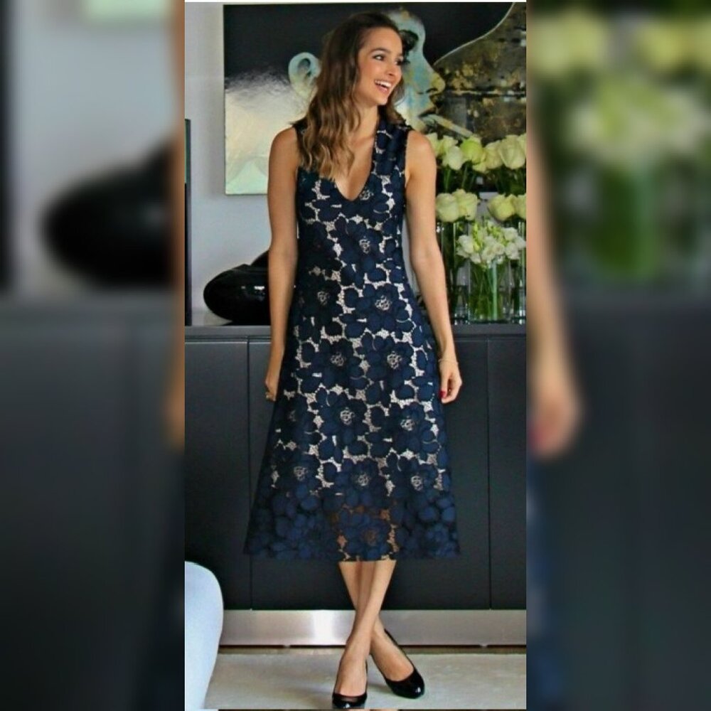 Elegant Zara Woman V-Neck Sleeveless Lace Dress - Fitted Navy Design, Medium